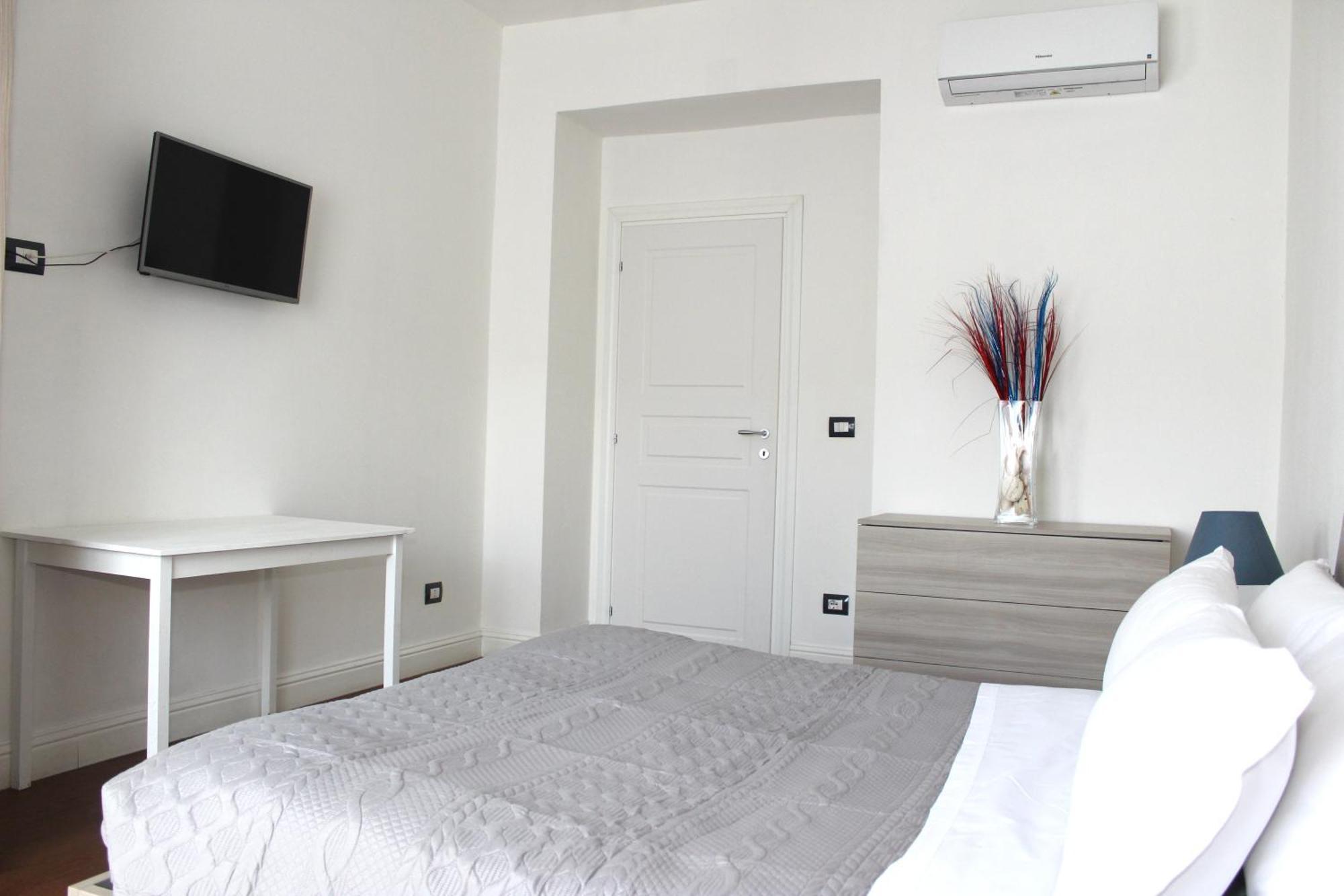 Art Apartment Stazione B Флоренція Екстер'єр фото